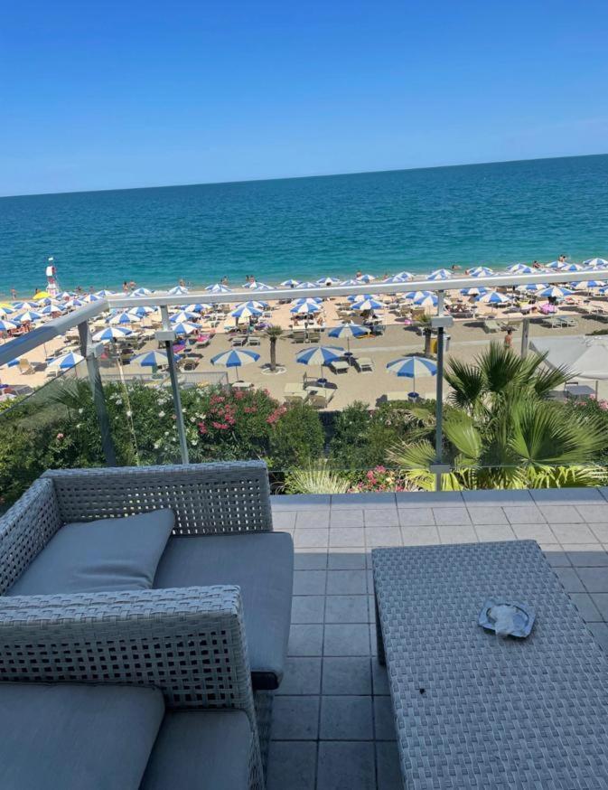 Conero Casa - Marcelli Di Numana In Via Litoranea 101 Sul Mare Vista Spiaggia Con Parcheggio Esclusivo מראה חיצוני תמונה